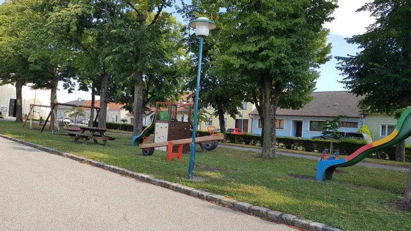 Spielplatz Franzensdorf 3