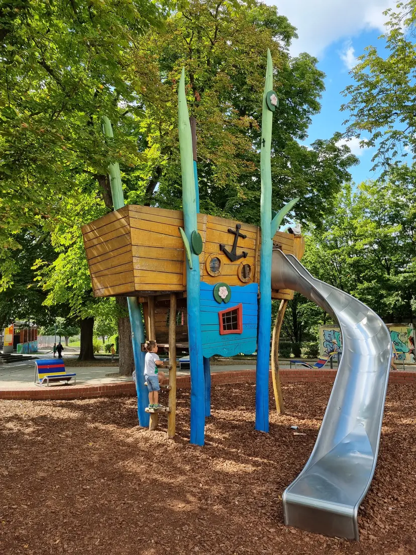 Playground 4
