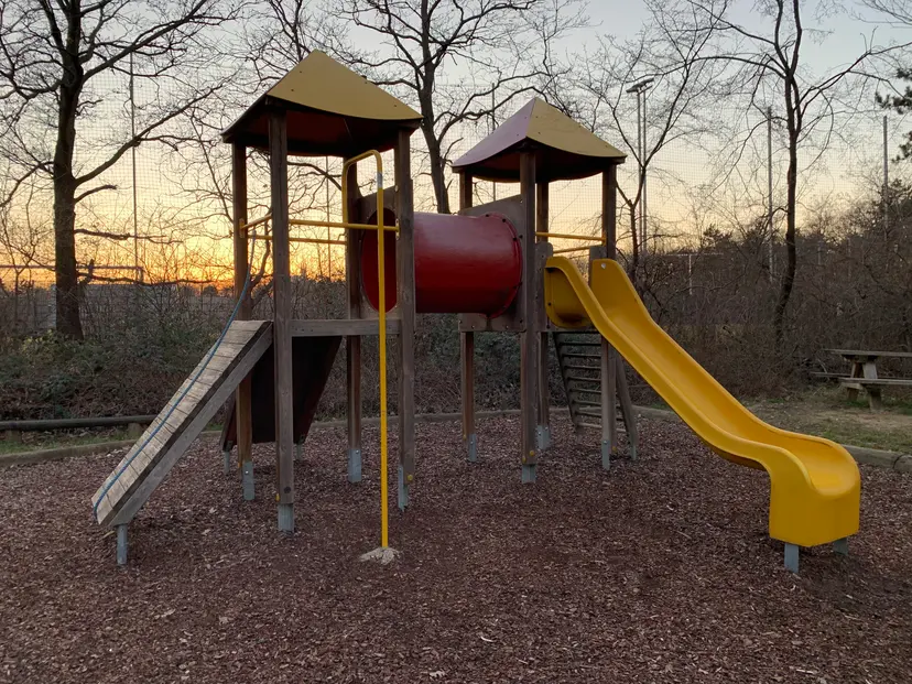 Wald-Spielplatz 2