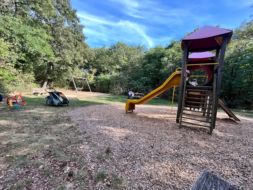 Wald-Spielplatz 5