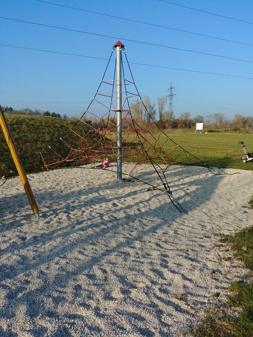 Kinderspielplatz 2