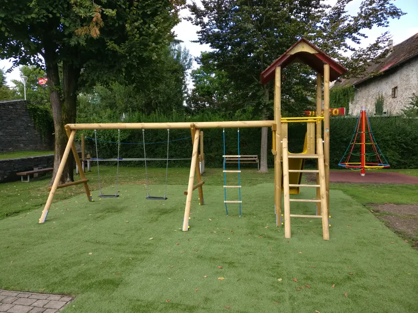 Spielplatz 2