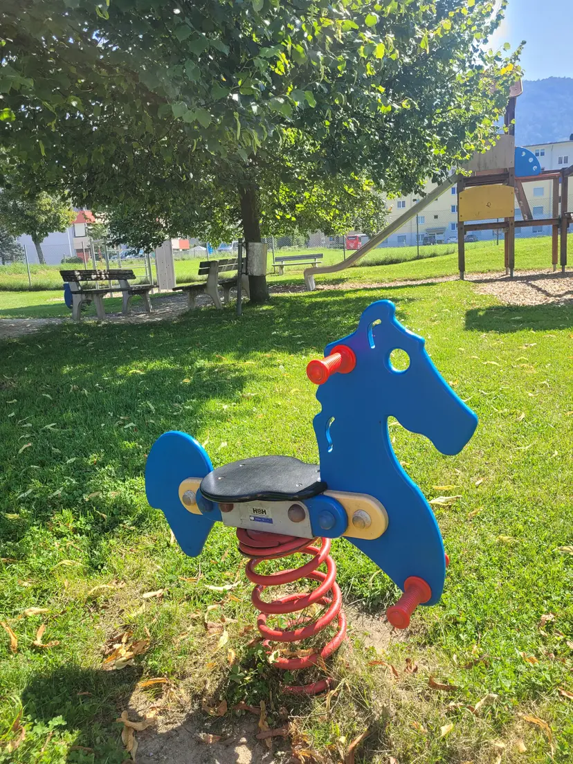 Spielplatz Ladestraße 6