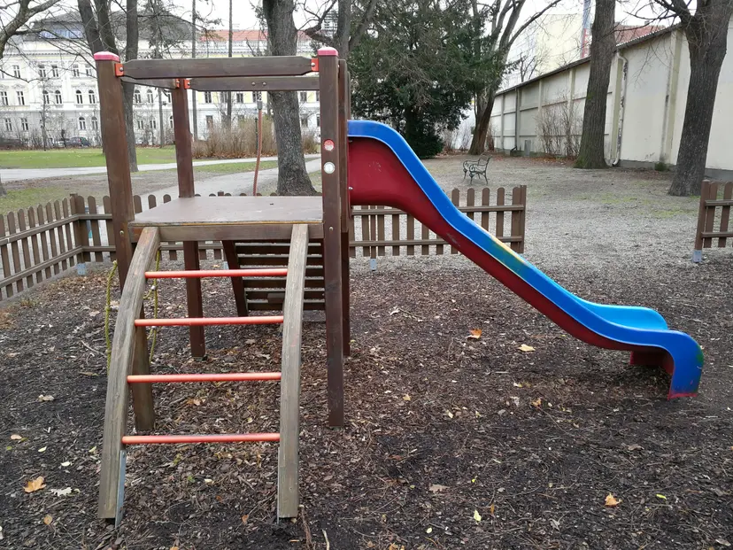 Stadtpark Spielplatz 6