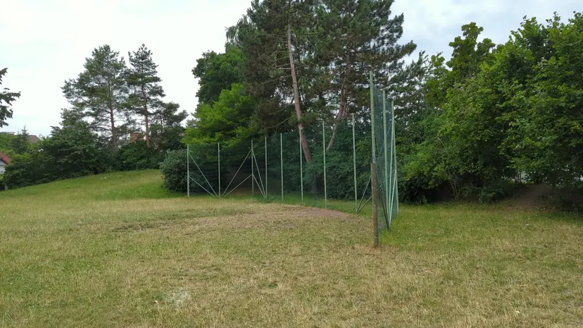 Spielplatz Hinterschweigerstraße 3
