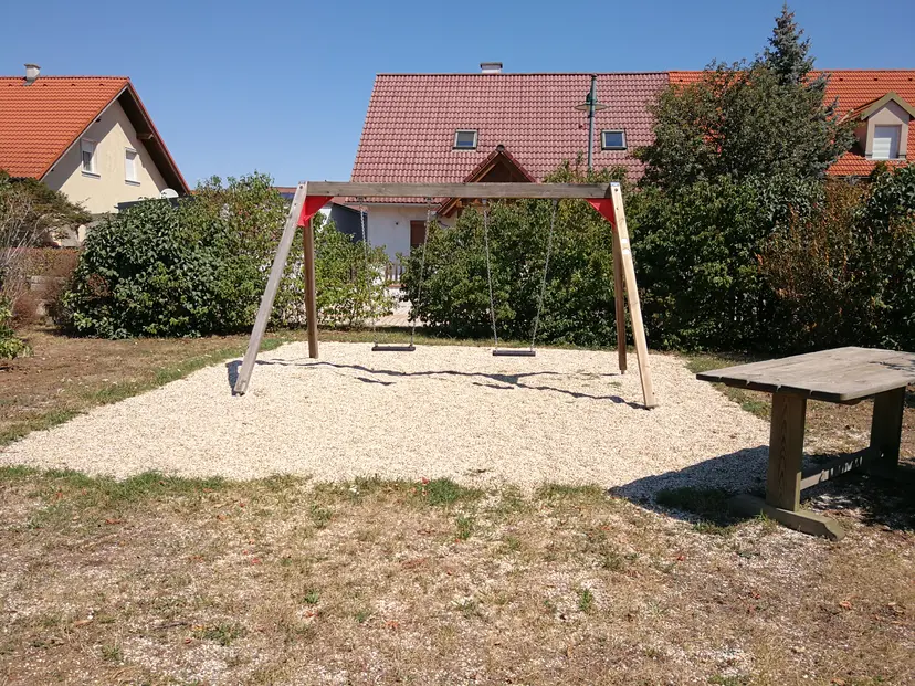 Kinderspielplatz 6