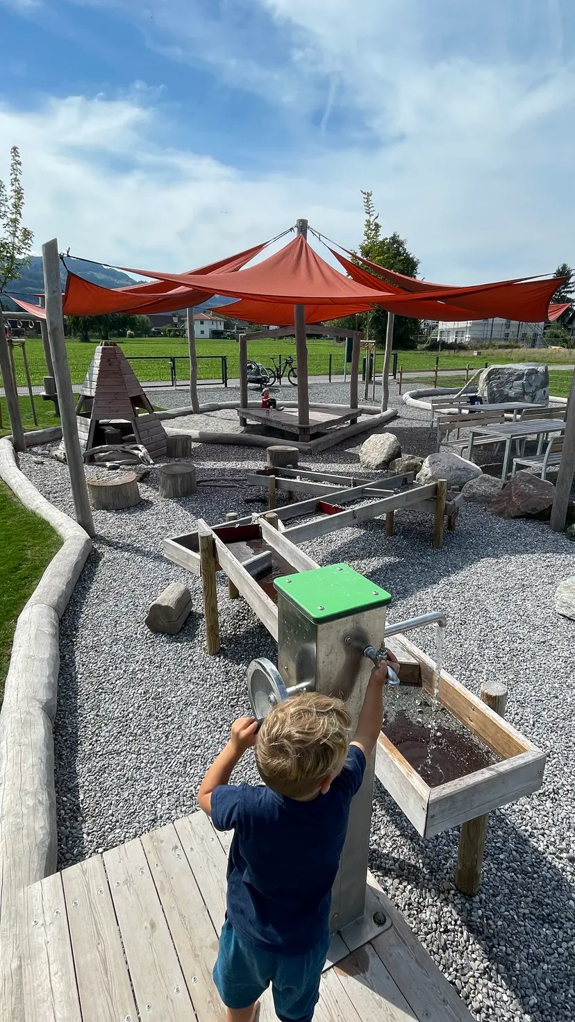 Spielplatz Bützeweg 3
