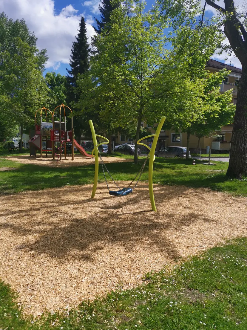 Spielplatz Friedensiedlung Lienz 2