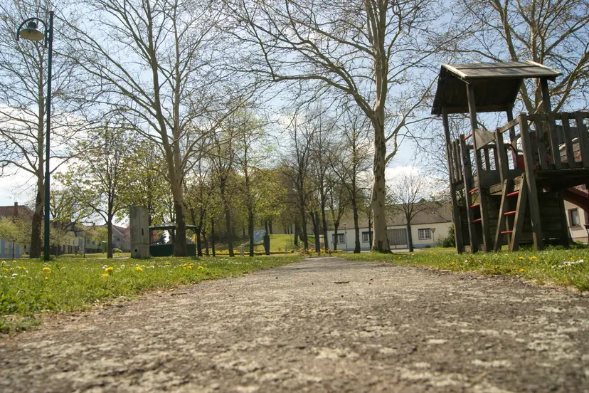 Spielplatz Großwarasdorf 6