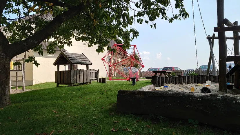 Spielplatz 4