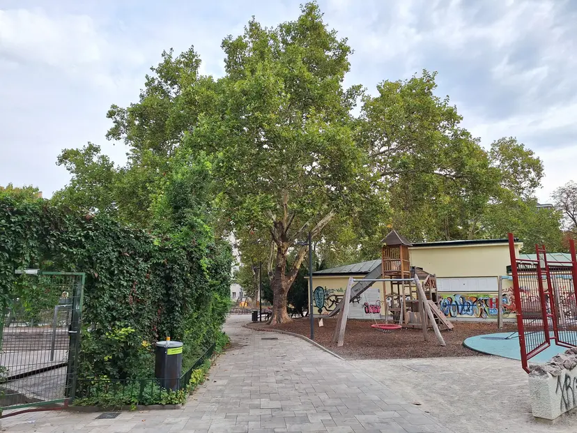 Spielplatz 3