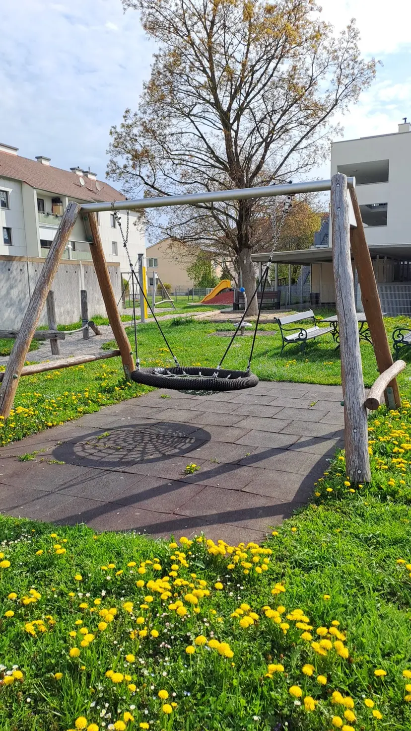 Öffentlicher Spielplatz 3