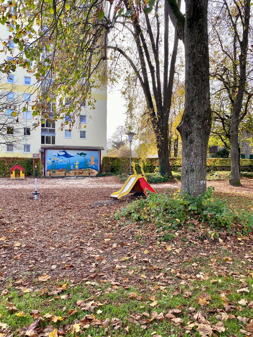 Kleinkinderspielplatz 2