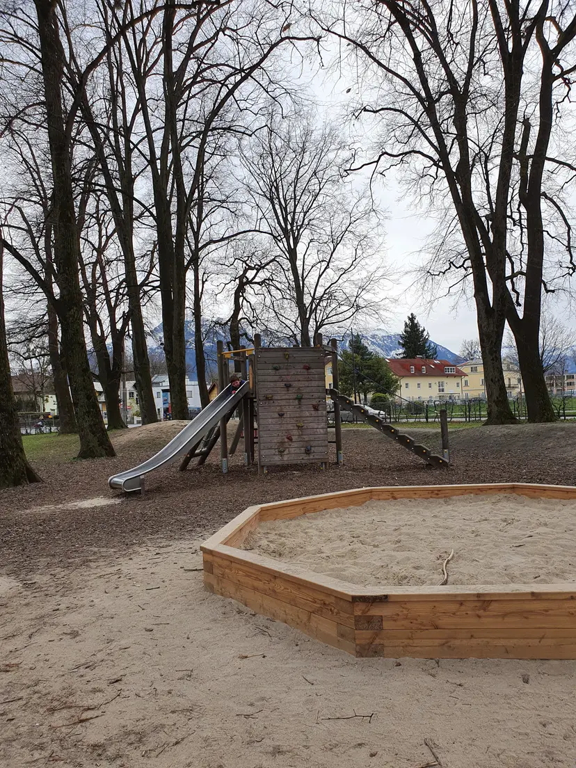 Huemerpark 6