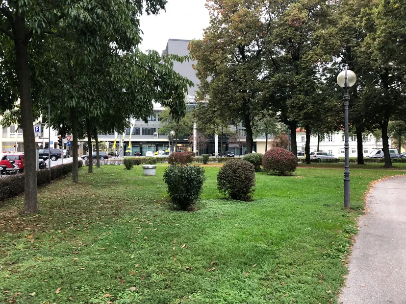Kinderspielplatz 6