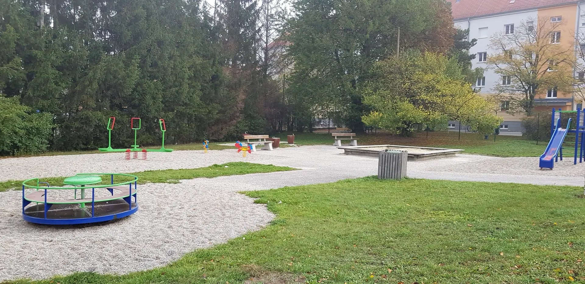 Spielplatz Heinrich-Schneidmadl-Straße