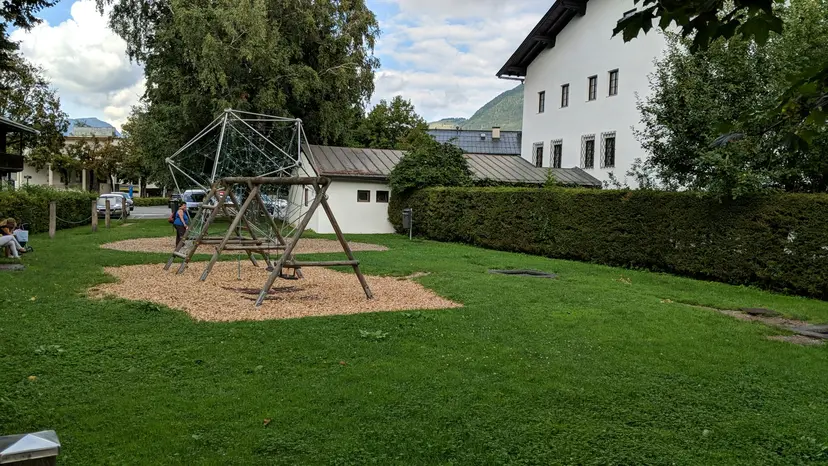 Öffentlicher Spielplatz 3