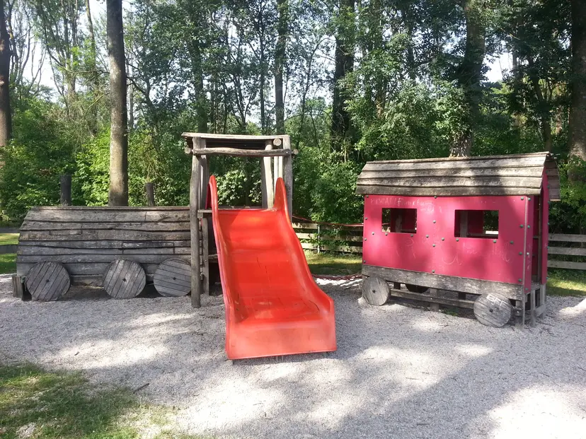 Spielplatz Oftering 3