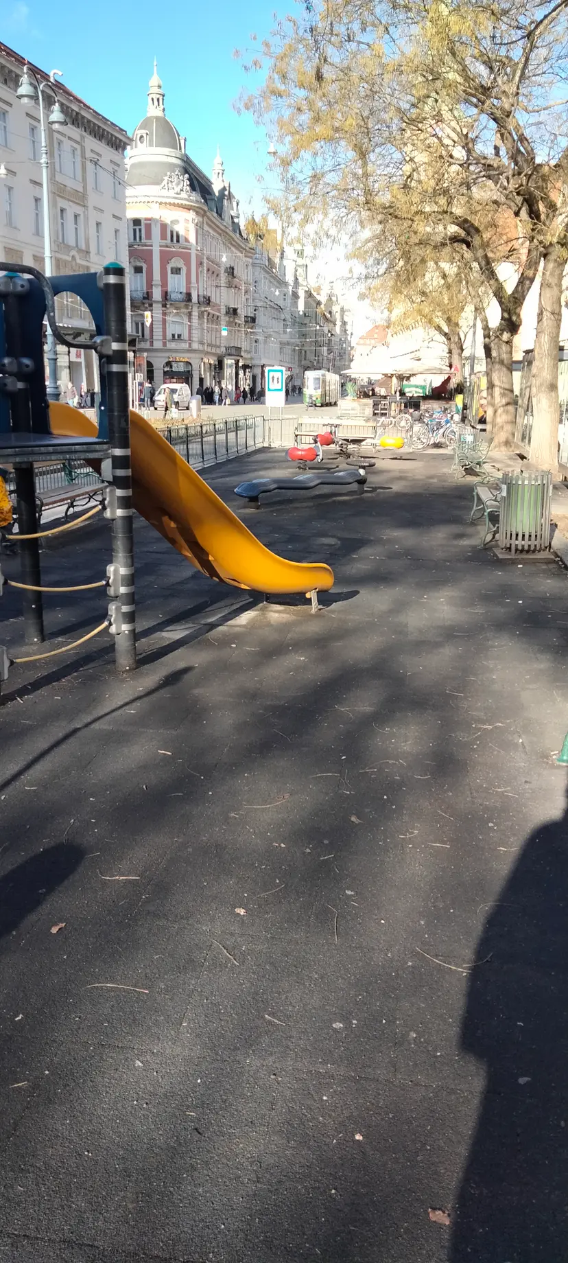 Spielplatz Am Eisernen Tor 3