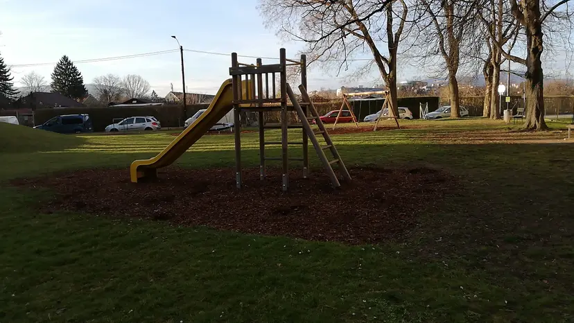 Spielplatz Dr. Plochl Strasse 5
