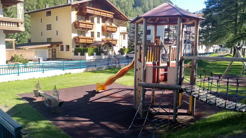 Playground 5