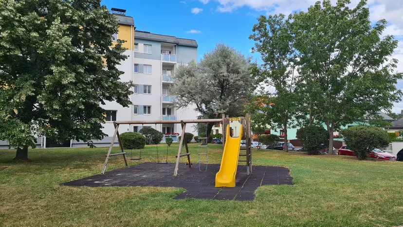 Spielplatz Dr-Karl-Renner 3