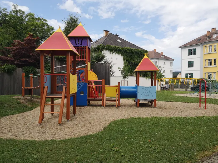 Spielplatz 4