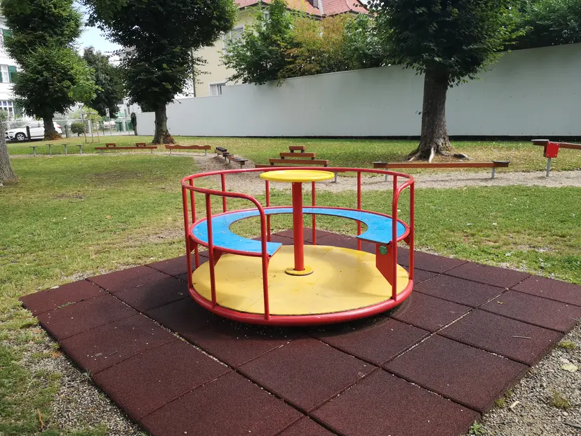 Spielplatz 5