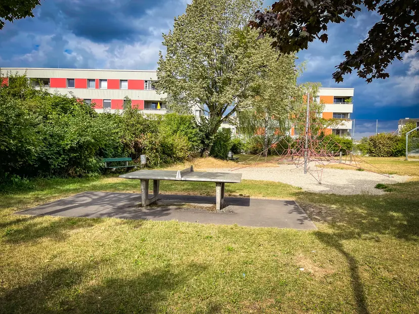 Spieplplatz Straßlandweg 4