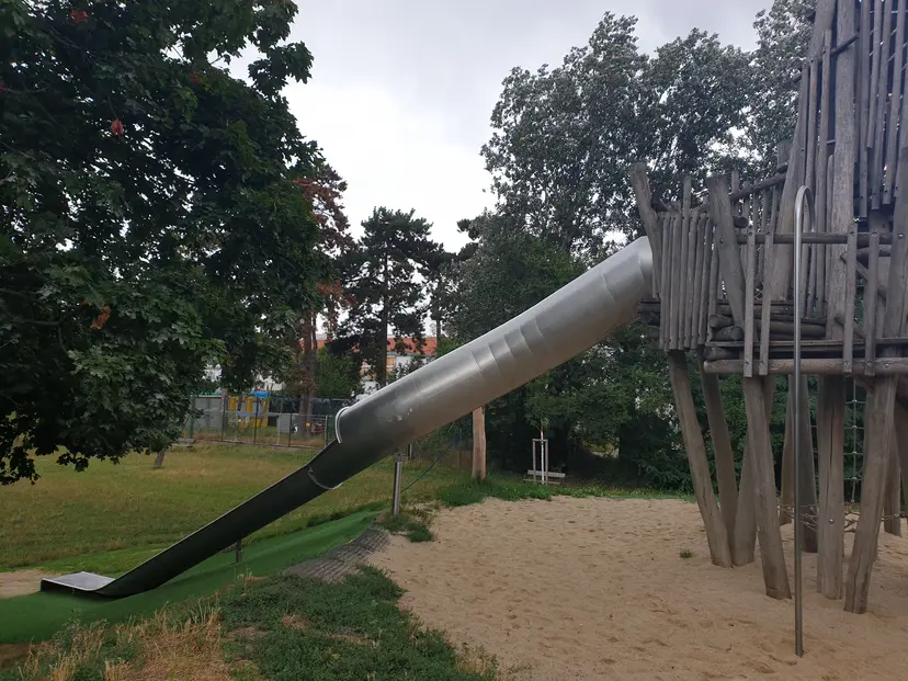 Spielplatz 5