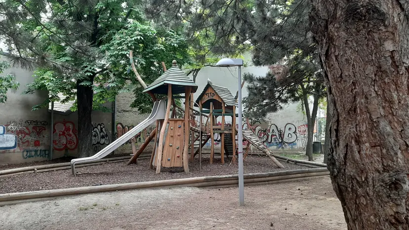 Spielplatz 2