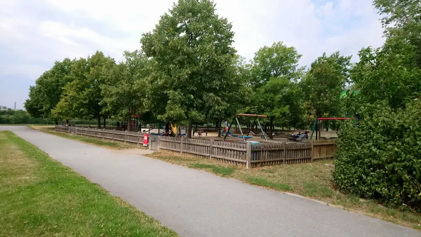 Spielplatz 6