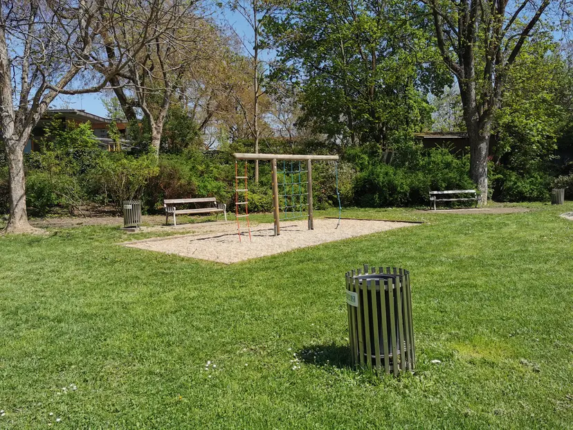 Spielplatz Dornschneidergasse 3