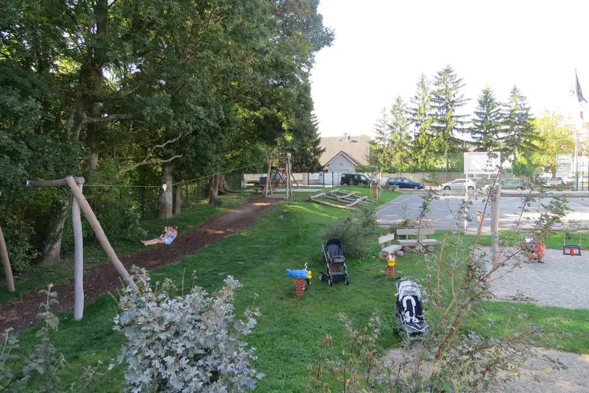 Spielplatz Traiskirchnerstraße in Tribuswinkel 2