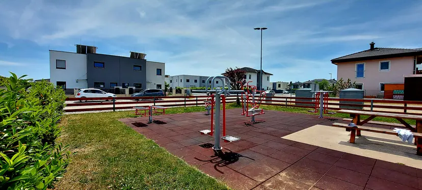 Spielplatz Gustav Mahler-Straße 4