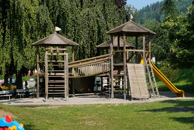 Spielplatz 2