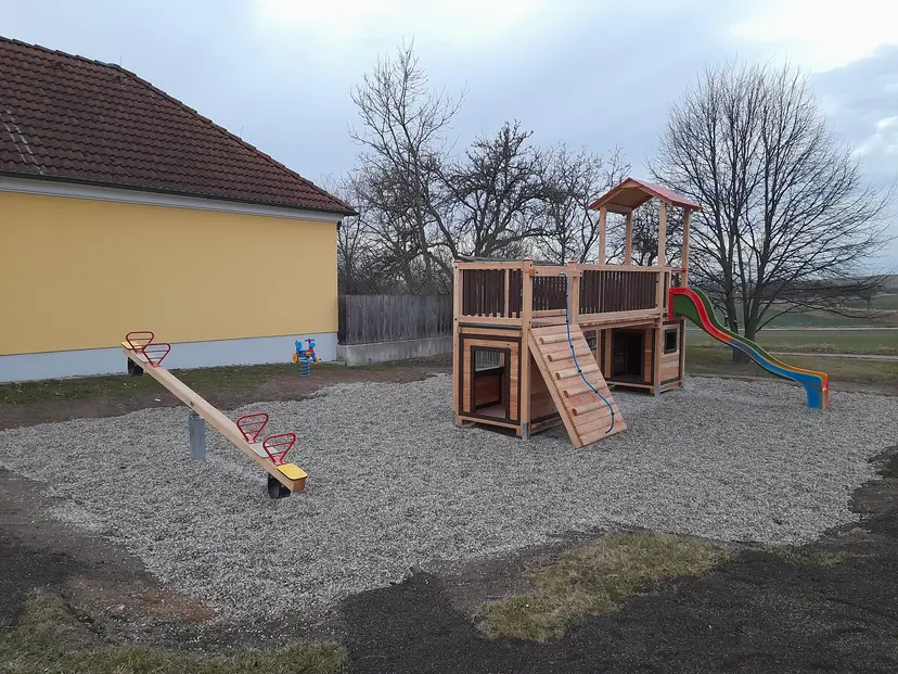 Spielplatz Weyerburg 2