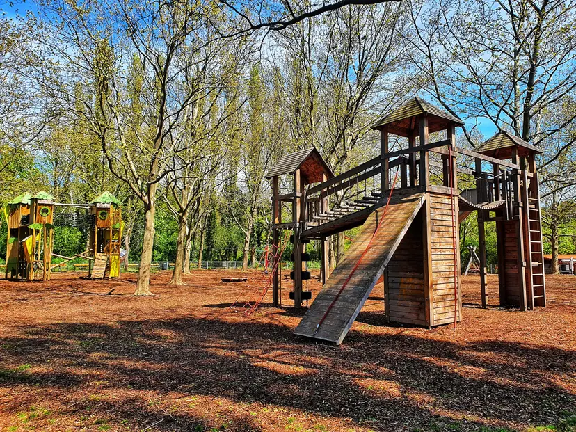 Spielplatz 2