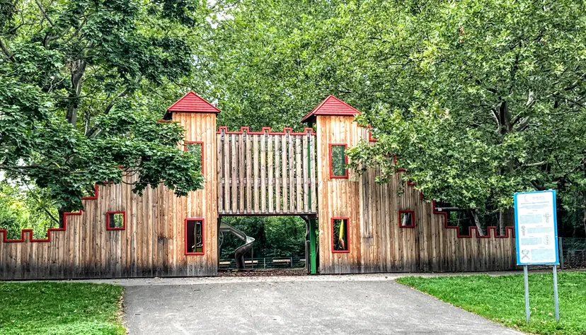 Spielplatz 3