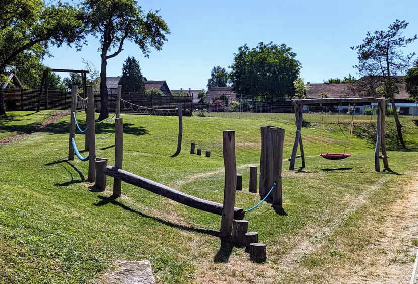 Spielplatz Zell an der Pram 3