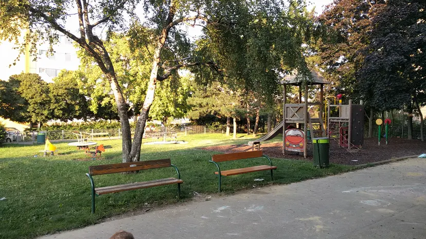 Kinderspielplatz 2