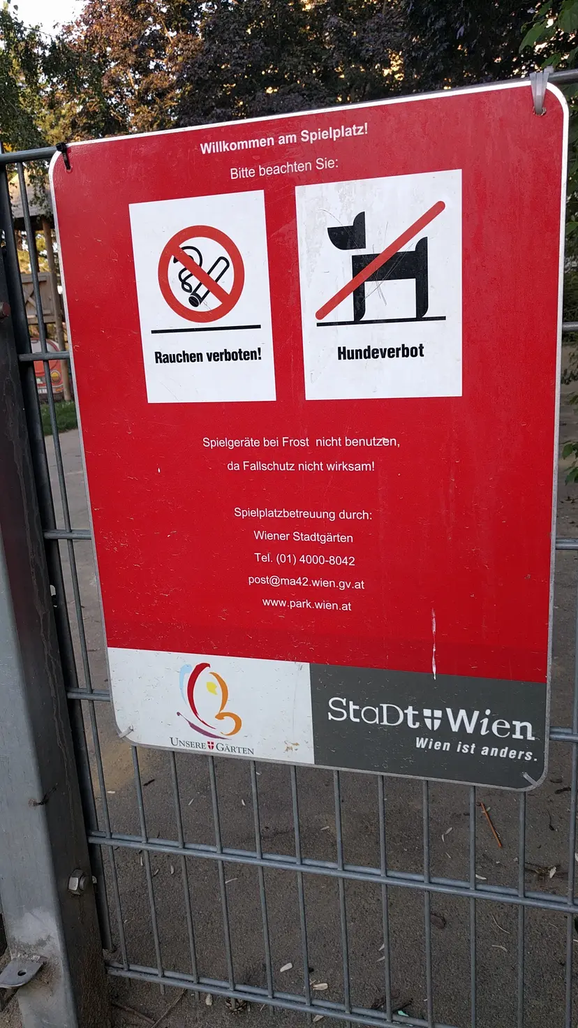 Kinderspielplatz 6