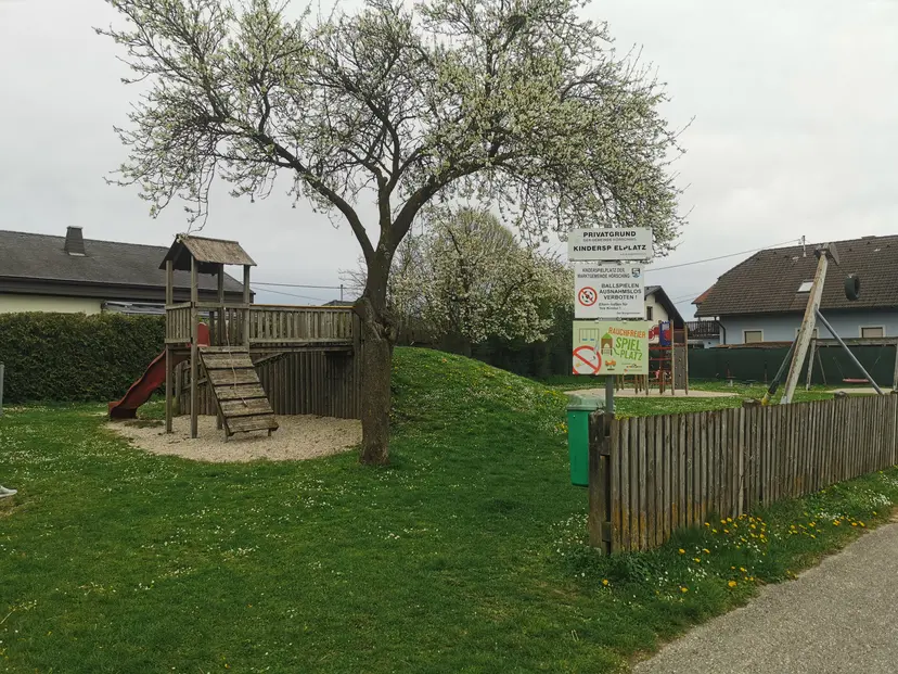 Kinderspielplatz (Rutzing) 4