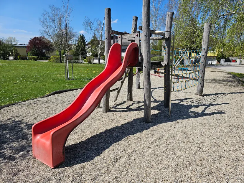 Öffentliche Spielplatz 4