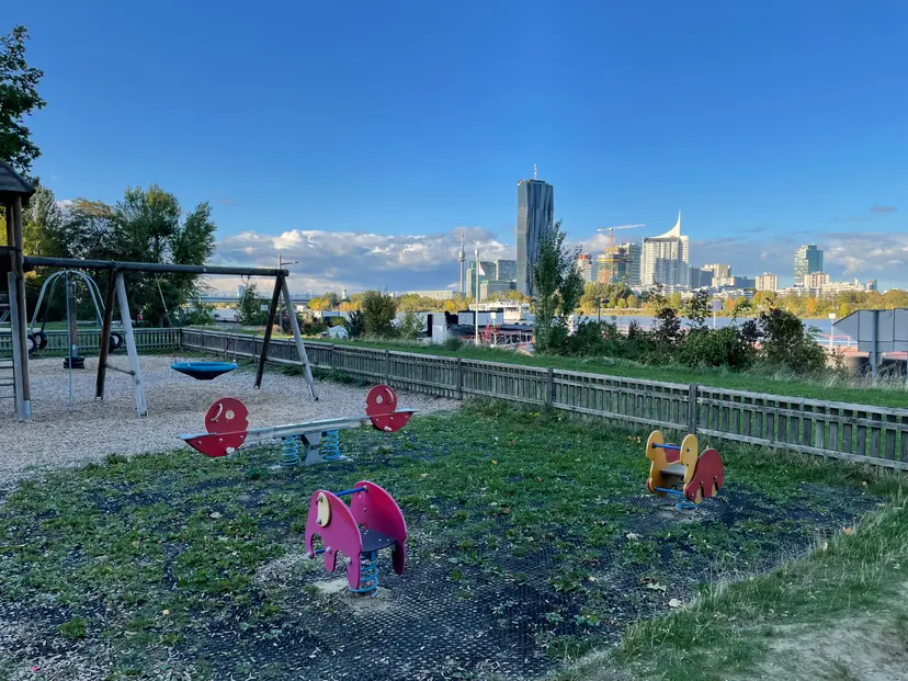 Spielplatz Kafkasteg 3