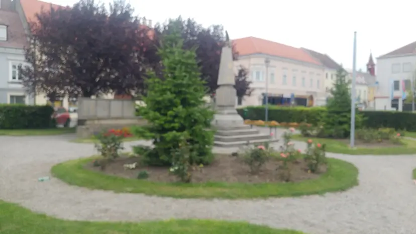 Spielplatz im Harrachpark- nur ein Park, kein Spielplatz 4