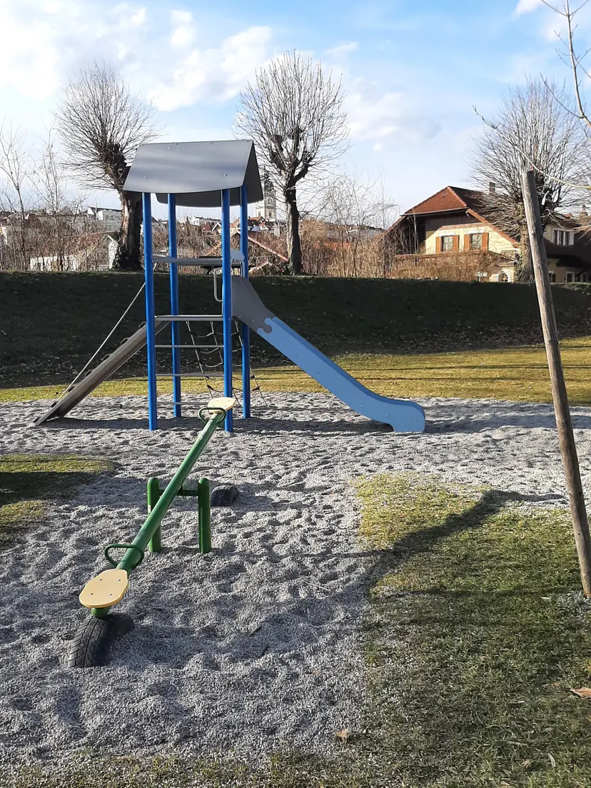 Öffentlicher Spielplatz 3
