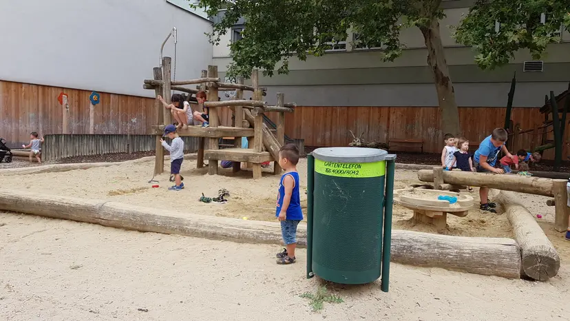 Spielplatz 4