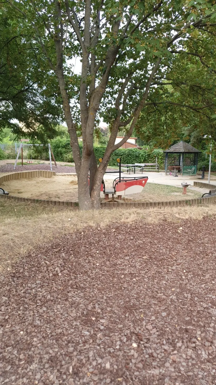 Karl-Voitl-Park 4