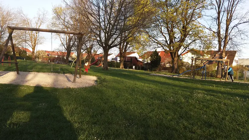 Spielplatz Wenger-Straße 5